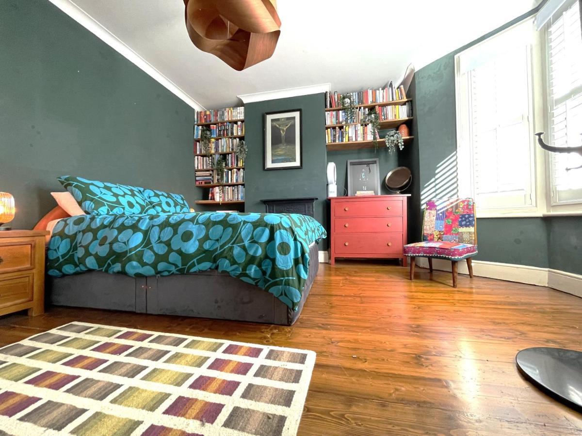 Casa de Férias Cosy Period With Spacious Garden